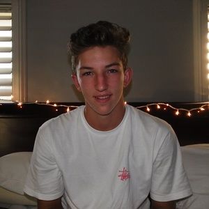 Meet your Posher, Angelo